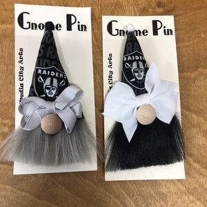 Las Vegas Raiders Gnome Pin Brooch NFL Gift Guide Handmade Bow Magnetic Football